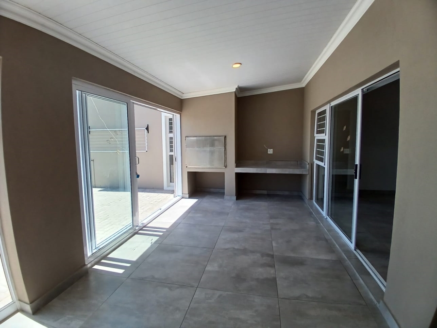 3 Bedroom Property for Sale in Island View Western Cape